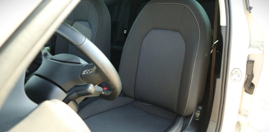 Seat Ibiza cena 64900 przebieg: 8000, rok produkcji 2022 z Słupca małe 352